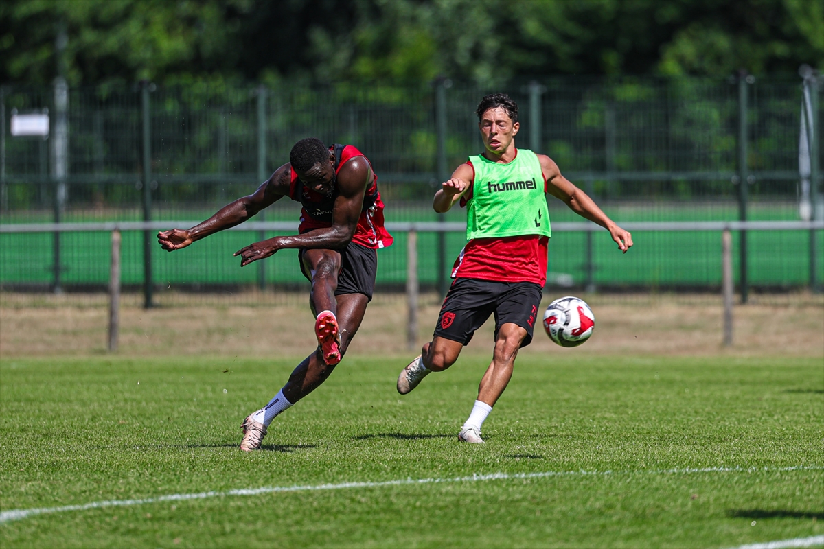 A A 20250718 38595951 38595950 S A M S U N S P O R H O L L A N D A D A H A Z I R L I K L A R I N I S U R D U R D U