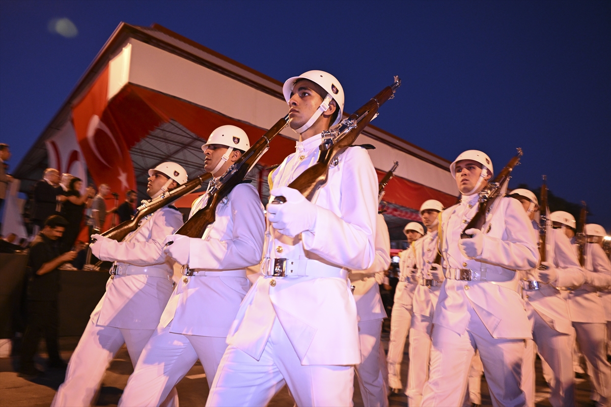 A A 20250720 38613621 38613602 K K T C D E 20 T E M M U Z B A R I S V E O Z G U R L U K B A Y R A M I K U T L A N D I