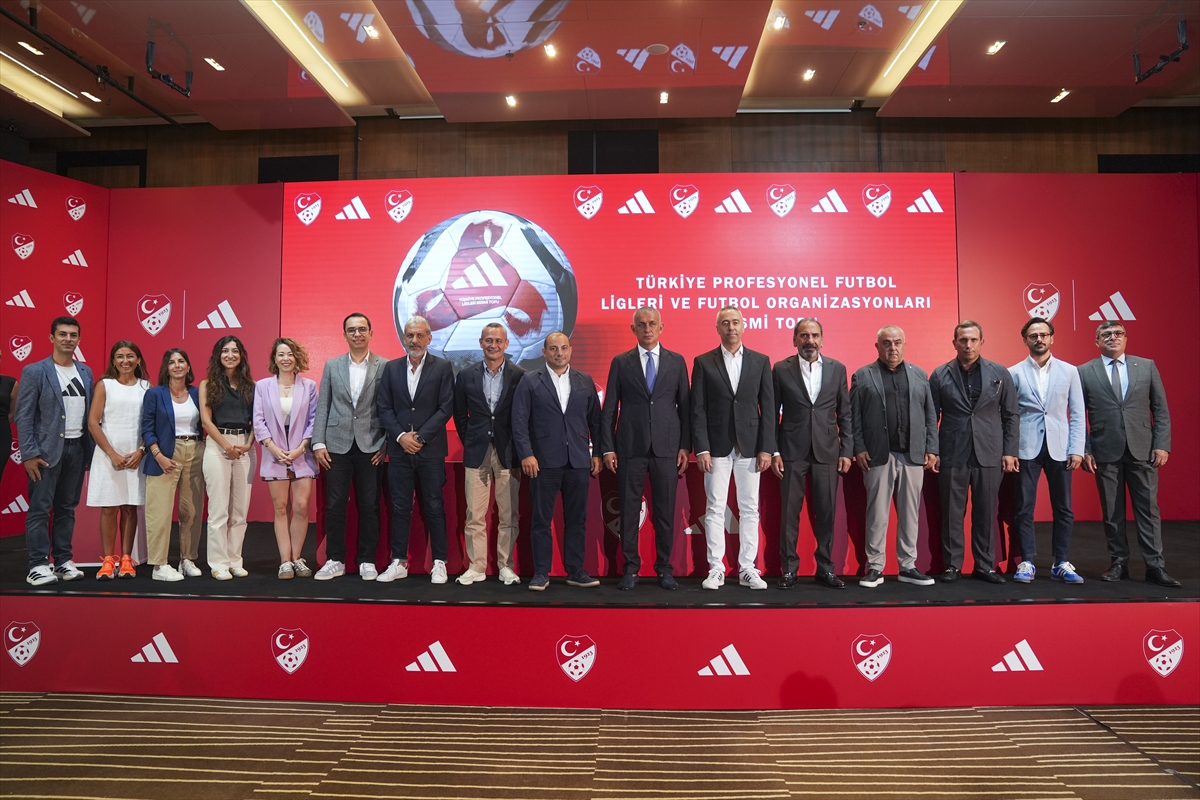 A A 20250721 38617245 38617238 T U R K I Y E P R O F E S Y O N E L F U T B O L L I G L E R I N I N R E S M I F U T B O L T O P U S P O N S O R U A D I D A S O L D U