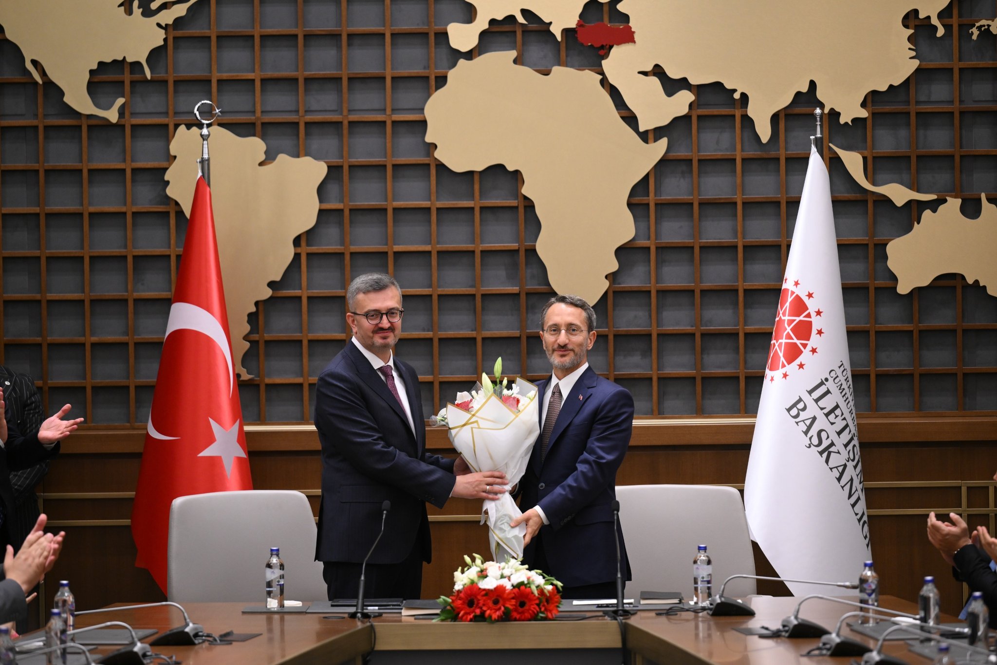 Gvfrye Pak A Mo E Xg