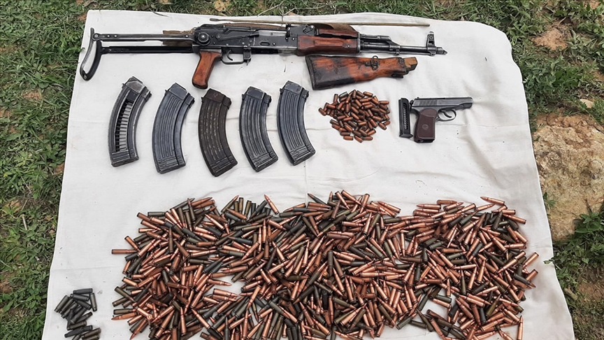 Thumbs B C Efd320090201F9222255A86Ac65Ba17A