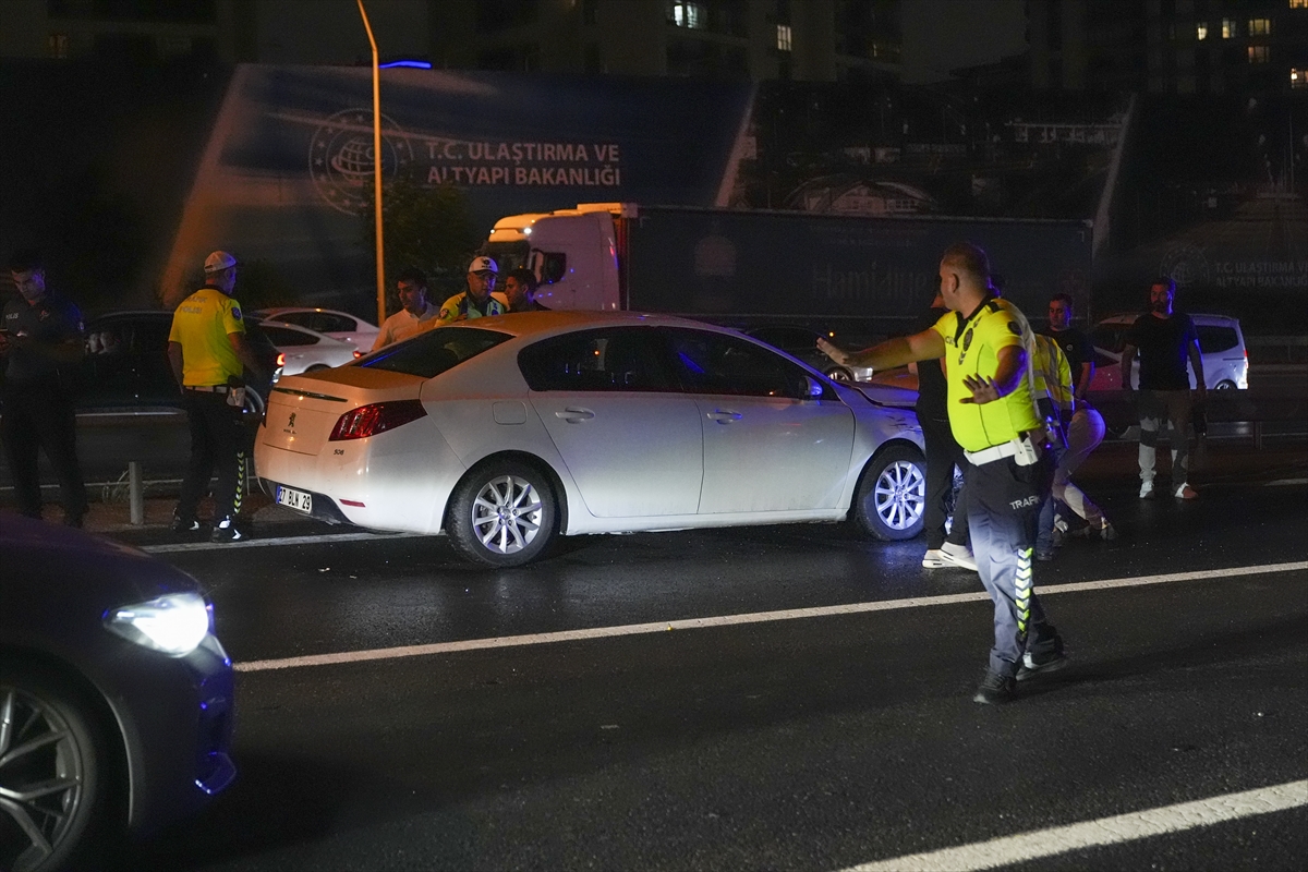 A A 20250801 38727386 38727379 E Y U P S U L T A N D A 16 A R A C I N K A R I S T I G I Z I N C I R L E M E T R A F I K K A Z A S I N D A 6 K I S I Y A R A L A N D I