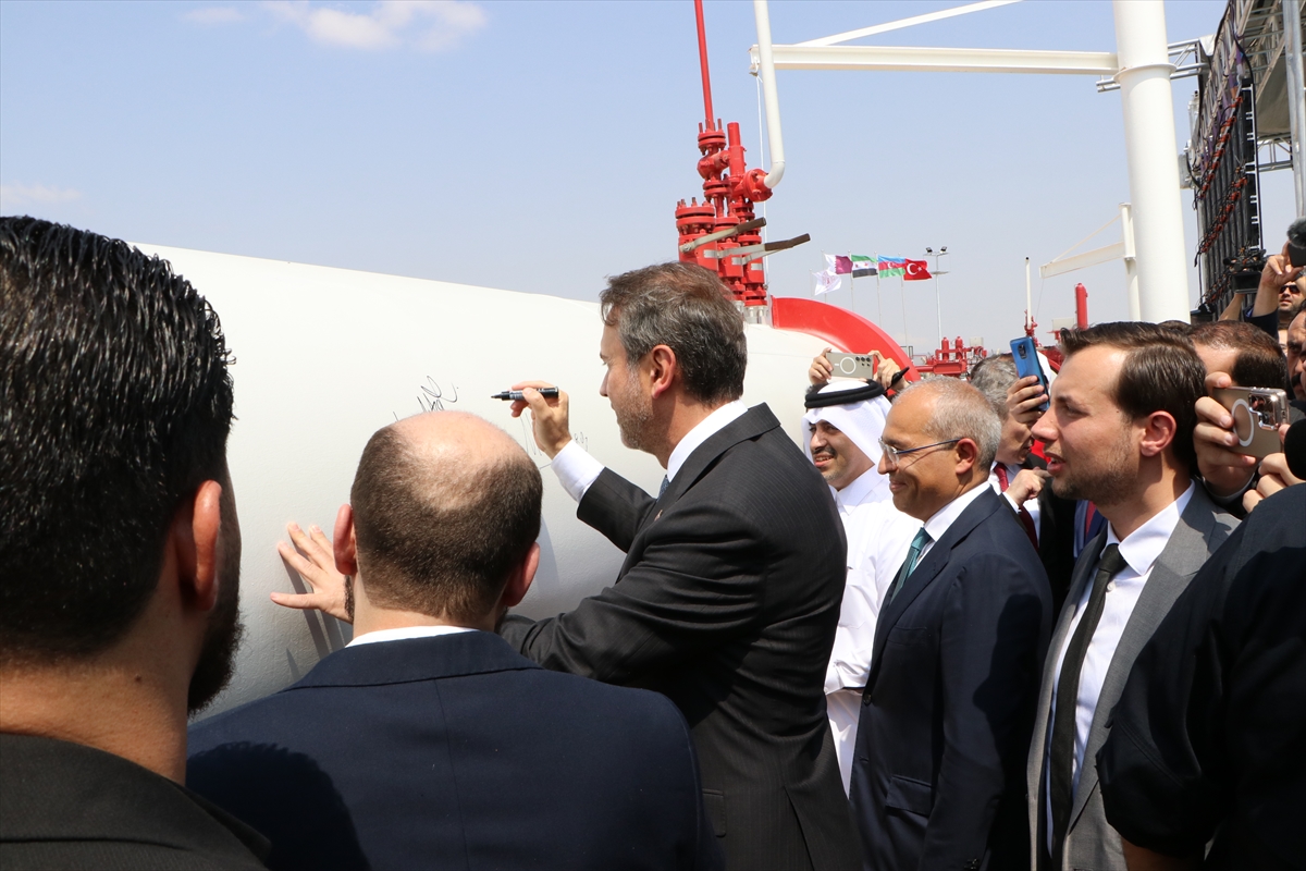 A A 20250802 38729387 38729386 T U R K I Y E D E N S U R I Y E Y E I L K G A Z A K I S I B A S L A D I