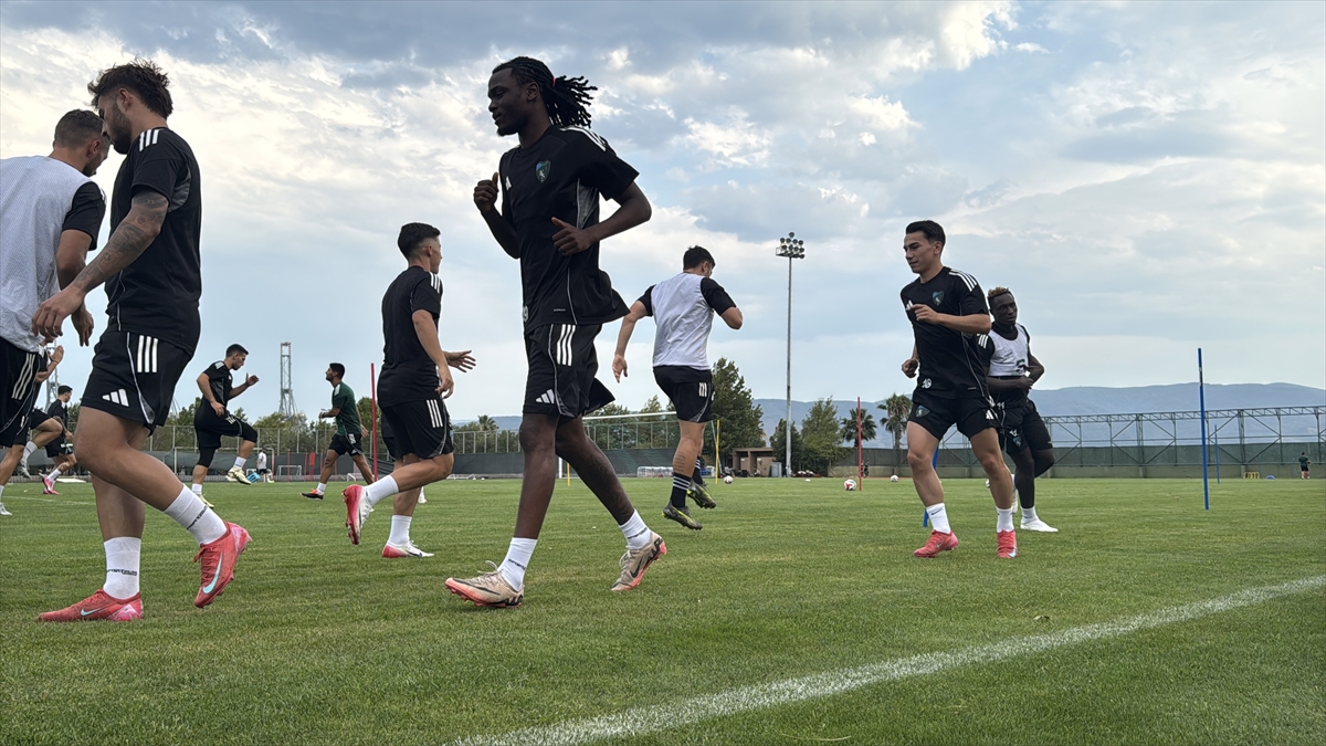 A A 20250809 38782604 38782601 K O C A E L I S P O R 16 Y I L S O N R A S U P E R L I G D E O Y N A Y A C A G I M A C I B E K L I Y O R