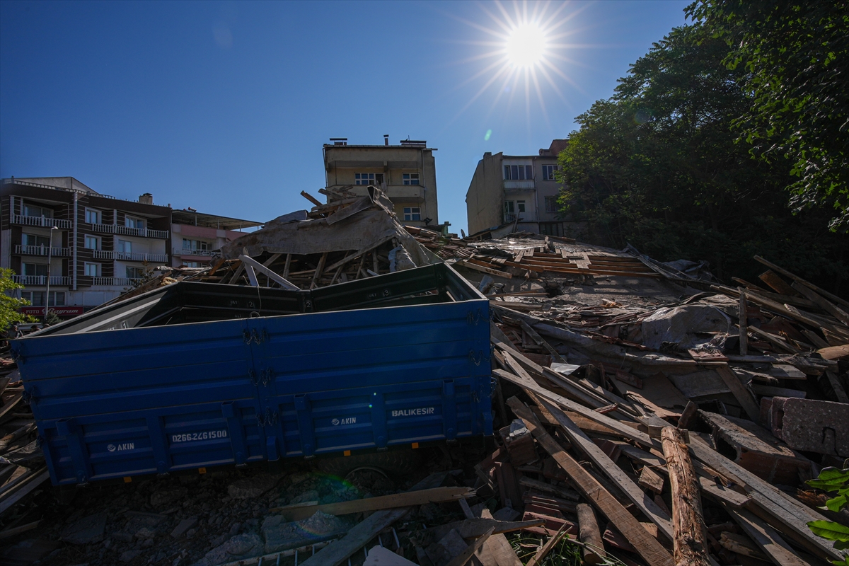 A A 20250811 38796827 38796823 B A L I K E S I R D E 61 B U Y U K L U G U N D E D E P R E M