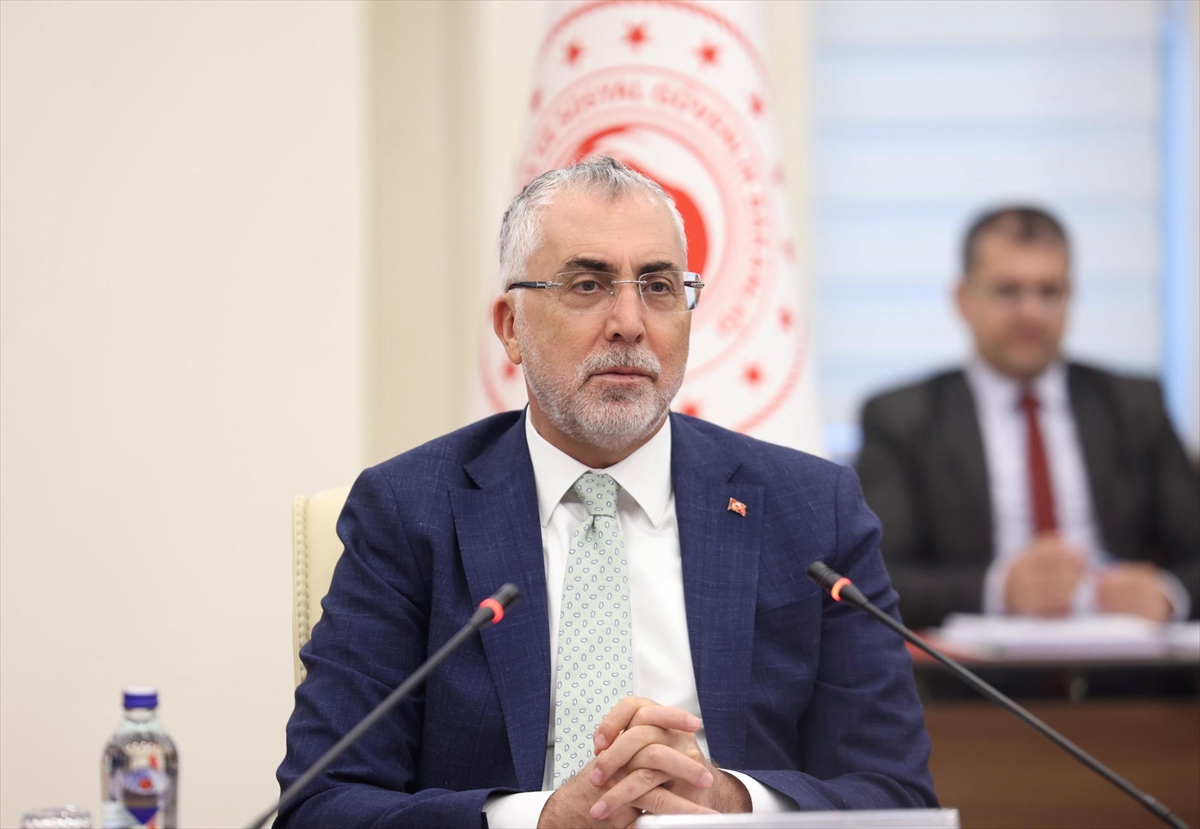 A A 20250811 38798979 38798977 B A K A N I S I K H A N D A N 8 D O N E M T O P L U S O Z L E S M E G O R U S M E L E R I N E I L I S K I N A C I K L A M A