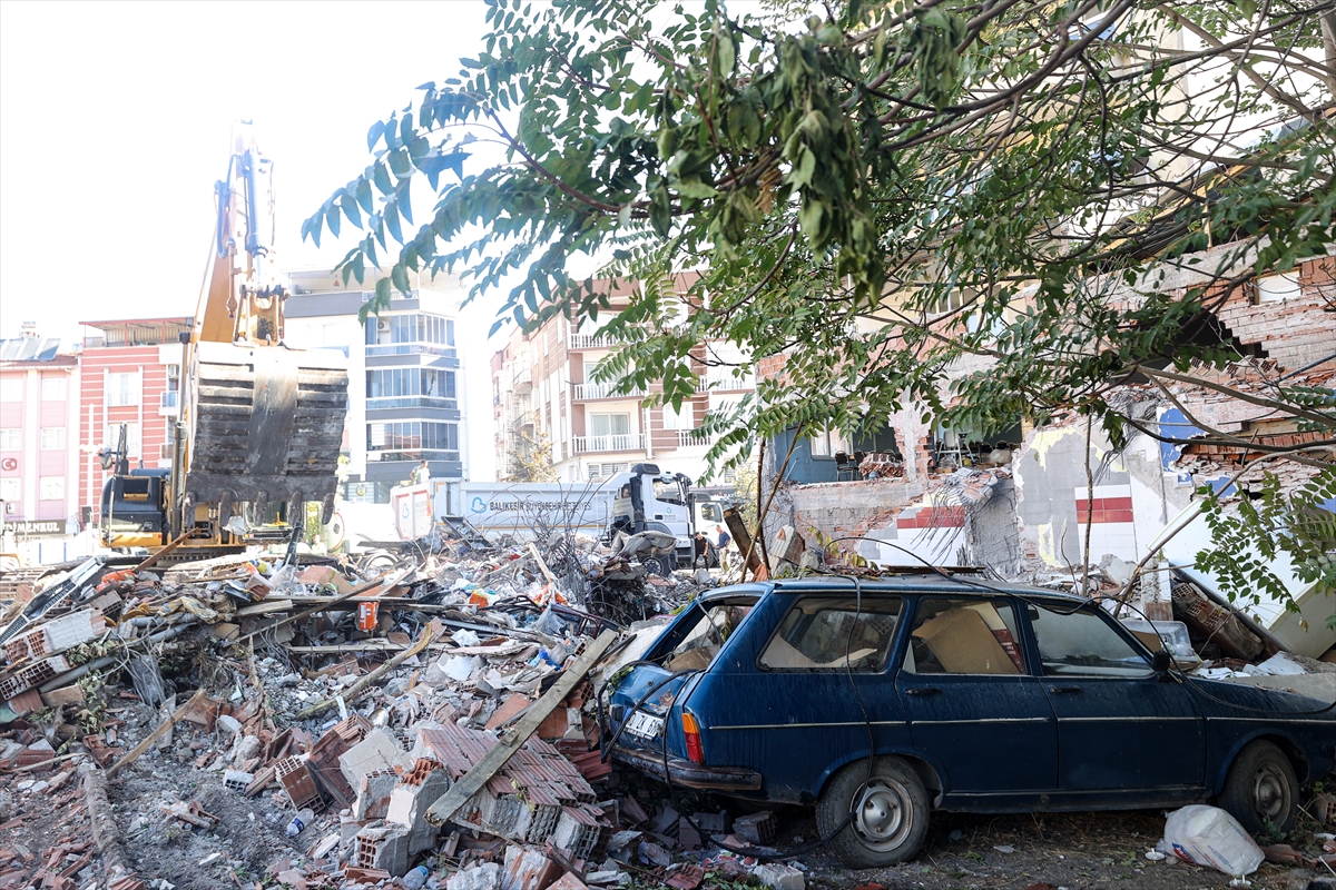 A A 20250812 38806097 38806090 B A L I K E S I R D E K I D E P R E M D E Y I K I L A N B I N A N I N E N K A Z I K A L D I R I L I Y O R