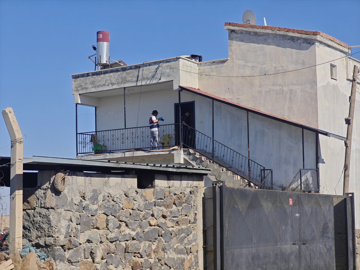 A A 20250822 38895738 38895731 D I Y A R B A K I R D A A R A Z I A N L A S M A Z L I G I N E D E N I Y L E C I K A N S I L A H L I K A V G A D A 1 K I S I O L D U 5 K I S I Y A R A L A N D I