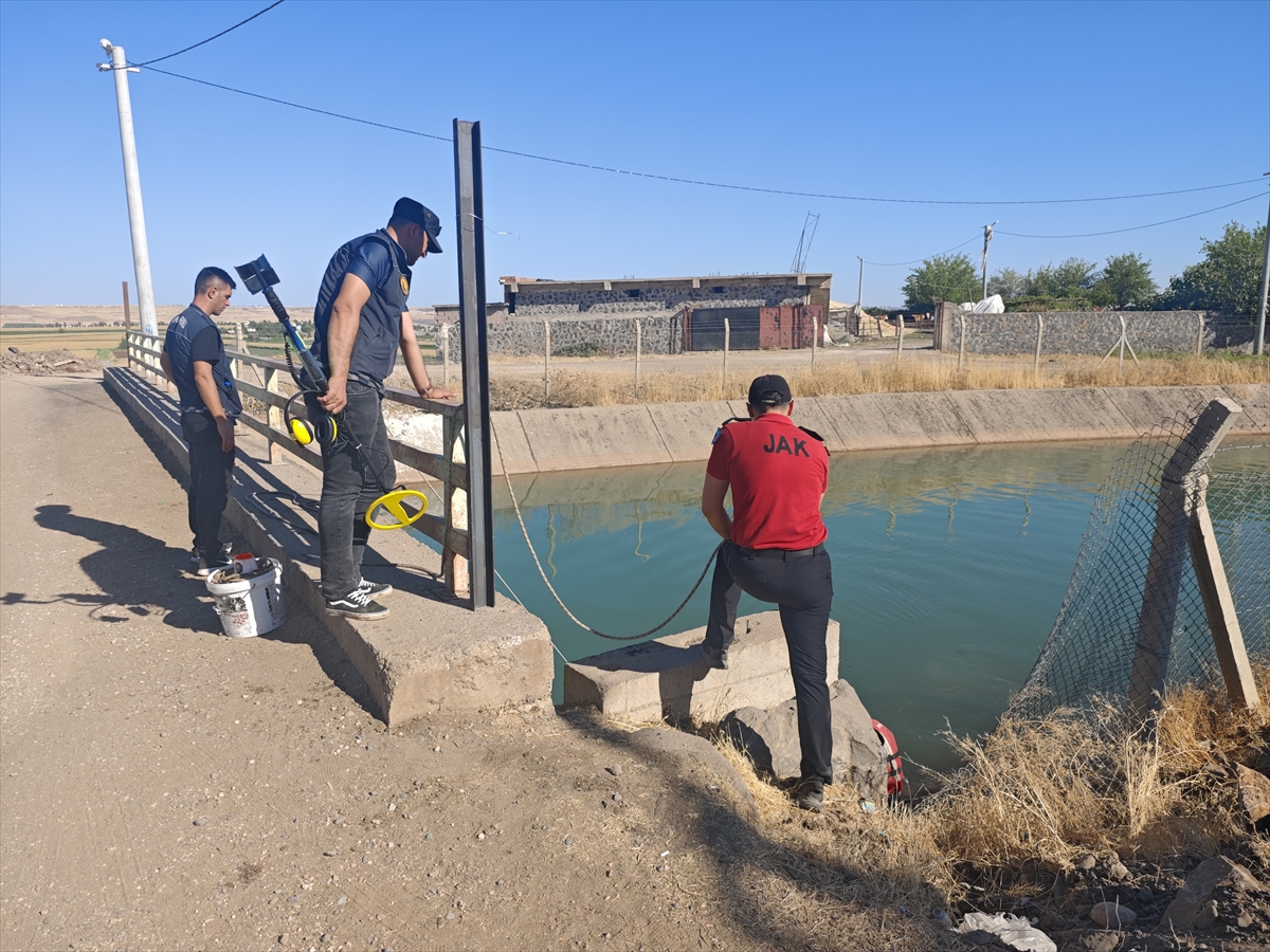 A A 20250822 38895738 38895735 D I Y A R B A K I R D A A R A Z I A N L A S M A Z L I G I N E D E N I Y L E C I K A N S I L A H L I K A V G A D A 1 K I S I O L D U 5 K I S I Y A R A L A N D I