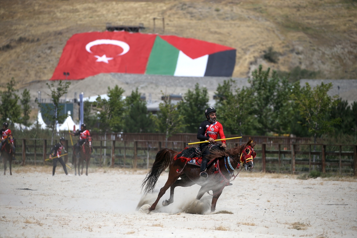 A A 20250823 38900342 38900337 A T A S P O R U C I R I T M A L A Z G I R T Z A F E R I K U T L A M A L A R I N A R E N K K A T T I