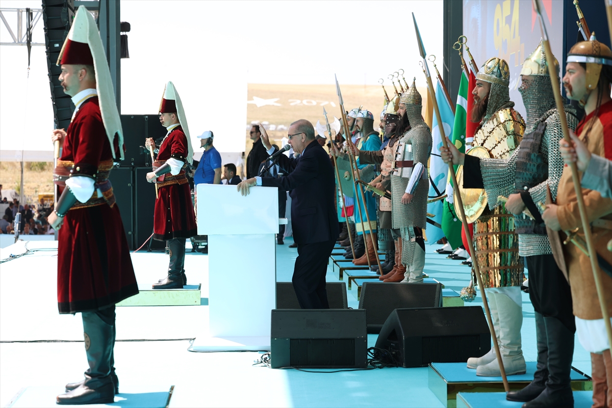 A A 20250826 38926332 38926326 C U M H U R B A S K A N I E R D O G A N M A L A Z G I R T Z A F E R I N I N 954 Y I L D O N U M U K U T L A M A P R O G R A M I N A K A T I L D I