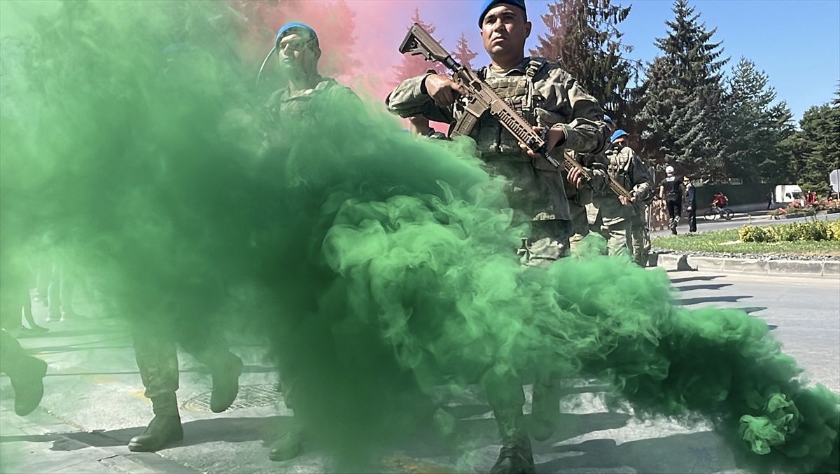 A A 20250830 38964477 38964471 30 A G U S T O S Z A F E R B A Y R A M I V E T U R K S I L A H L I K U V V E T L E R I G U N U