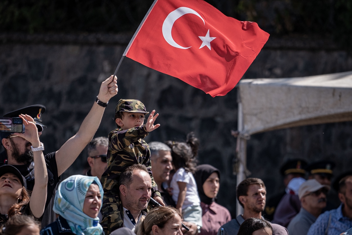 A A 20250830 38965715 38965703 30 A G U S T O S Z A F E R B A Y R A M I V E T U R K S I L A H L I K U V V E T L E R I G U N U