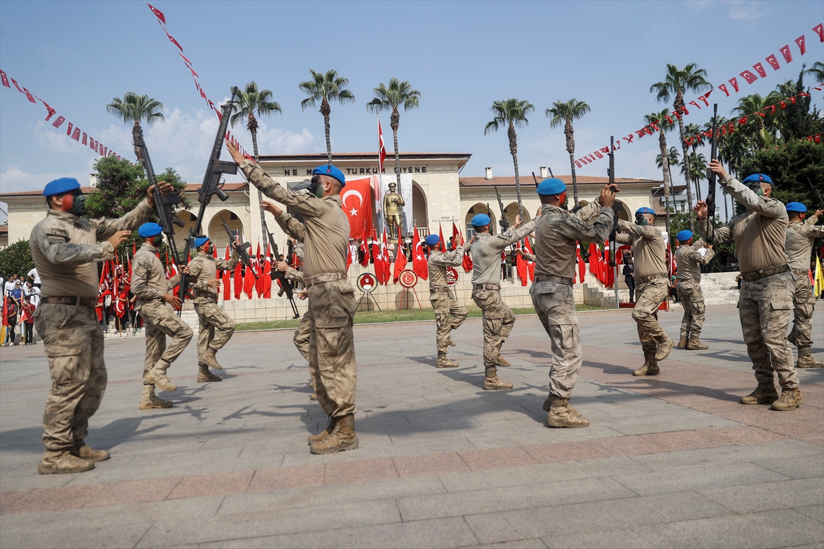 A A 20250830 38965851 38965845 30 A G U S T O S Z A F E R B A Y R A M I V E T U R K S I L A H L I K U V V E T L E R I G U N U