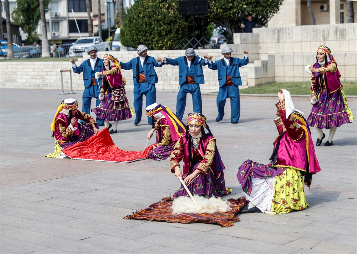 A A 20250830 38965851 38965847 30 A G U S T O S Z A F E R B A Y R A M I V E T U R K S I L A H L I K U V V E T L E R I G U N U