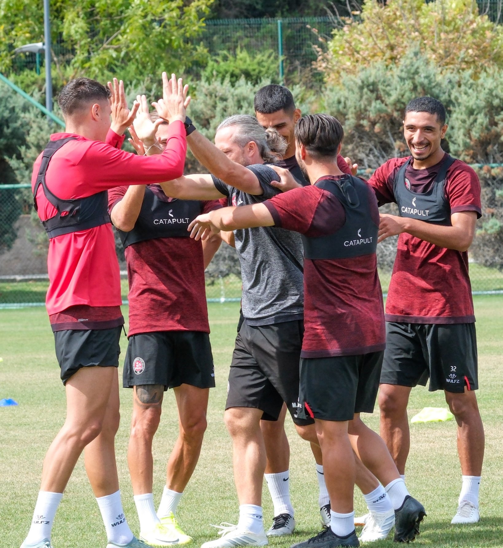 Gz Wp Hu P X E A A7 H Pj