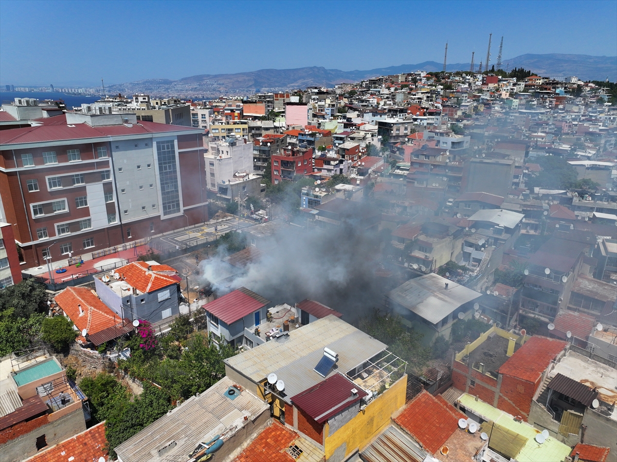 Izmir Konak Yangın1