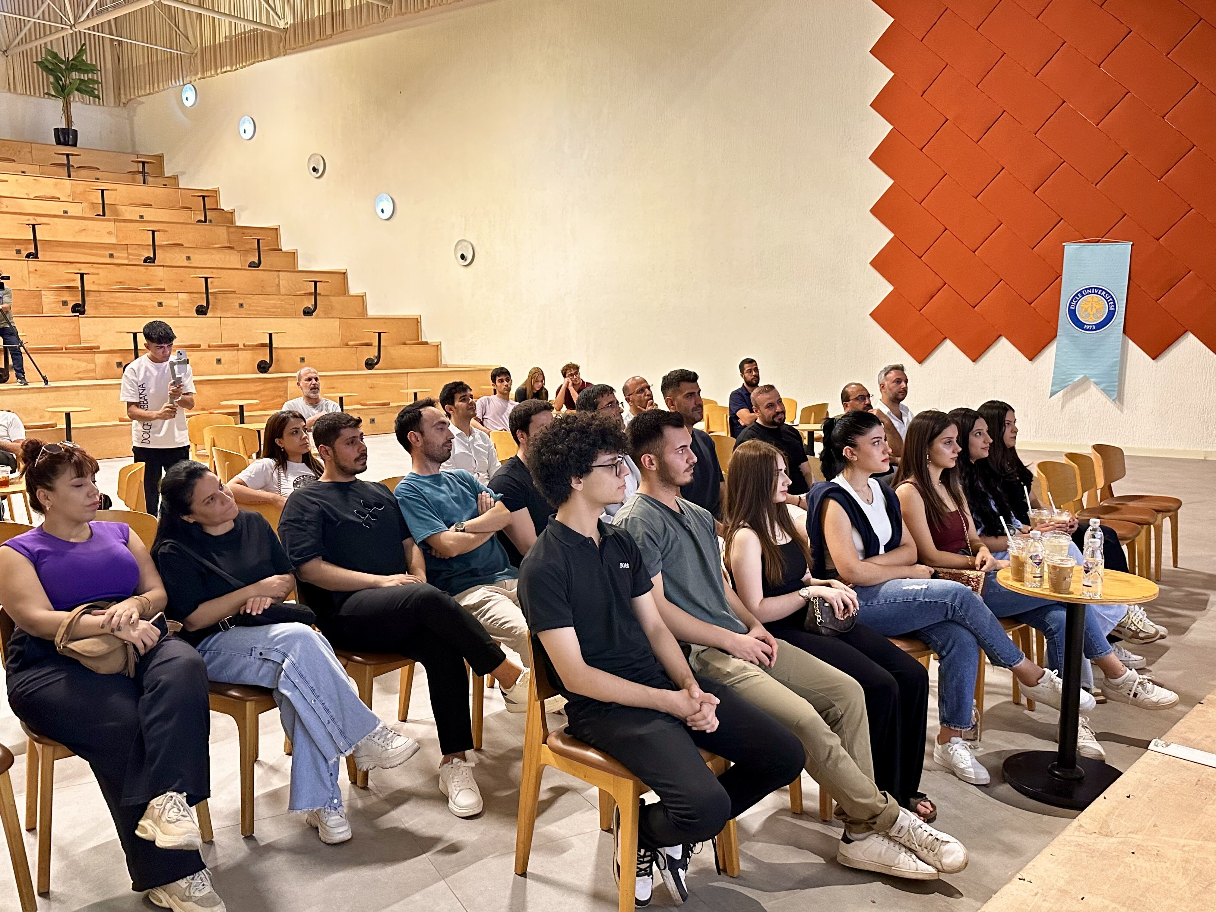 8Df9B6Bad9E5461Db0F607Aba91F75Ab I M G 6888