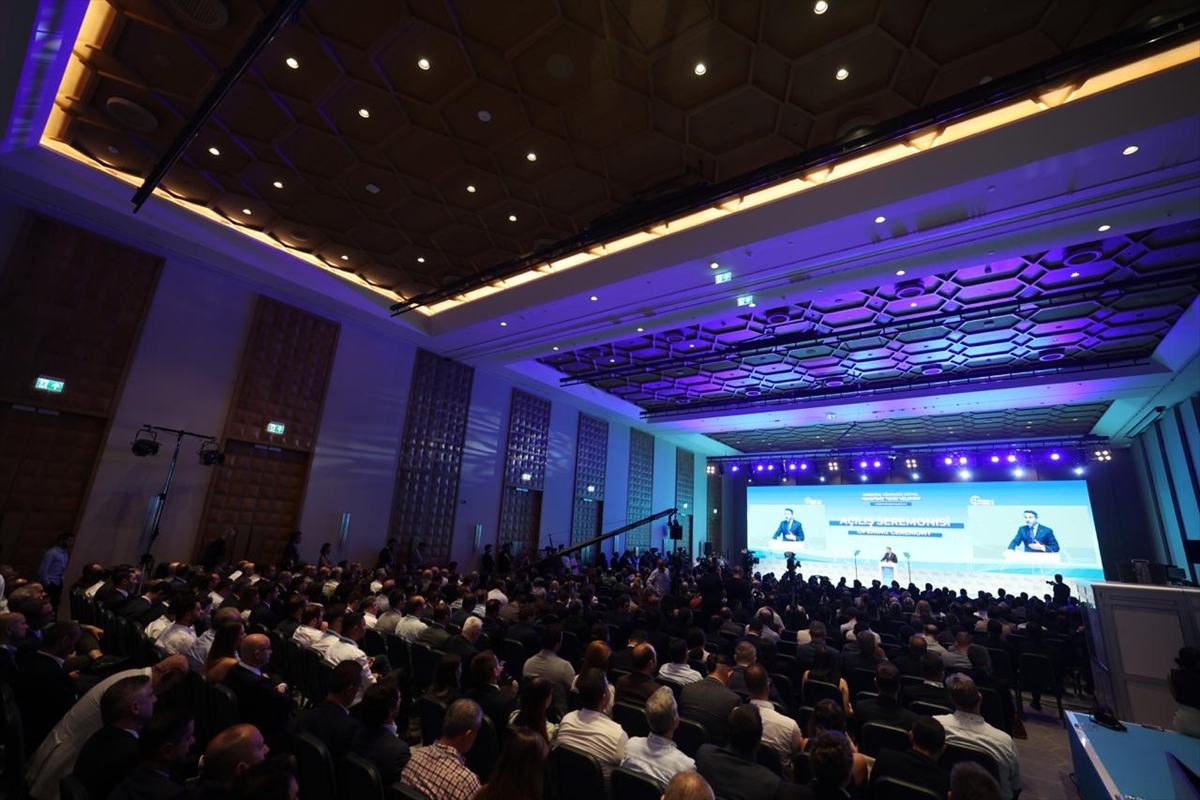 A A 20250905 39026969 39026966 E N E R J I V E T A B I I K A Y N A K L A R B A K A N I B A Y R A K T A R 14 T U R K I Y E R U Z G A R E N E R J I S I K O N G R E S I N D E K O N U S T U