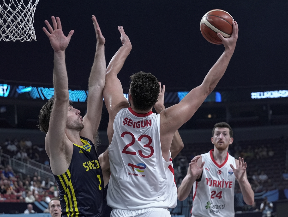 A A 20250906 39034338 39034330 E U R O B A S K E T 2025 T U R K I Y E I S V E C