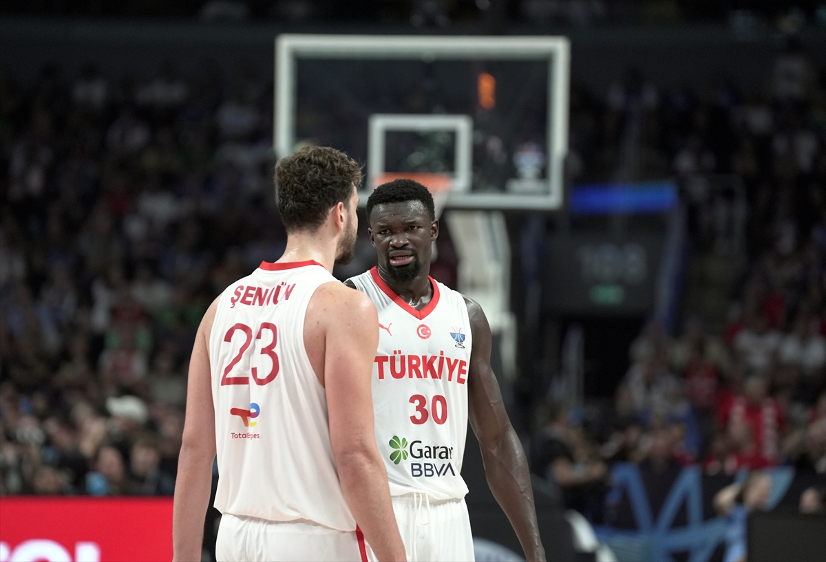 A A 20250914 39115388 39115383 E U R O B A S K E T 2025 T U R K I Y E A L M A N Y A