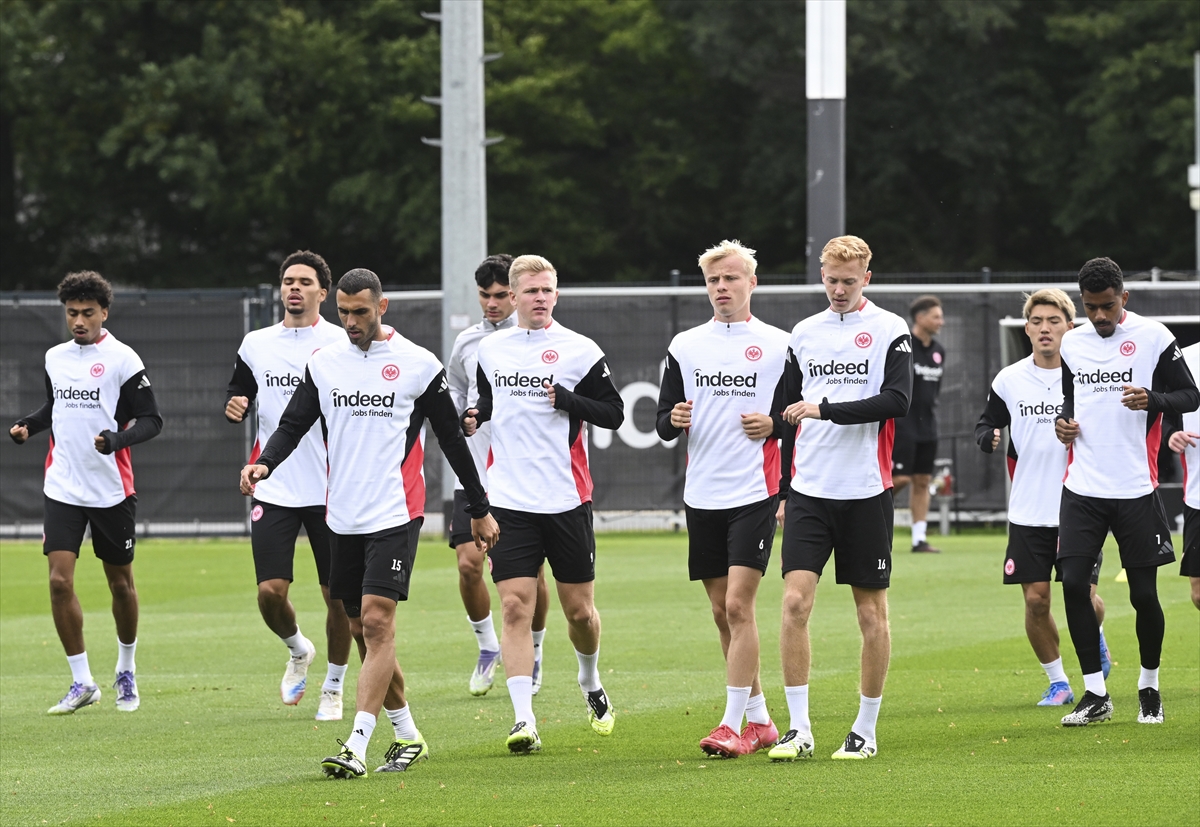 A A 20250917 39139142 39139126 E I N T R A C H T F R A N K F U R T G A L A T A S A R A Y M A C I N A H A Z I R