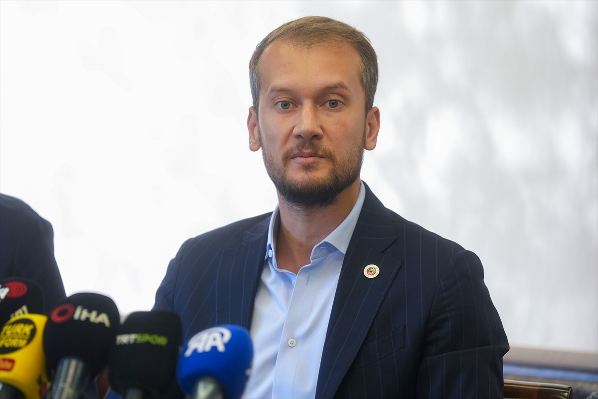 A A 20250918 39152451 39152449 G E N C L E R B I R L I G I Y O N E T I C I L E R I B A S I N L A B U L U S T U