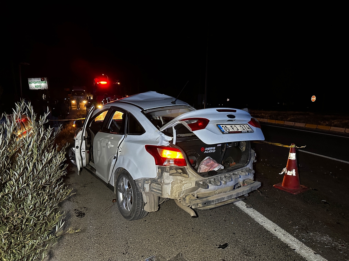 A A 20250922 39188547 39188541 U S A K T A T I R L A C A R P I S A N O T O M O B I L D E K I 1 K I S I O L D U 1 K I S I Y A R A L A N D I