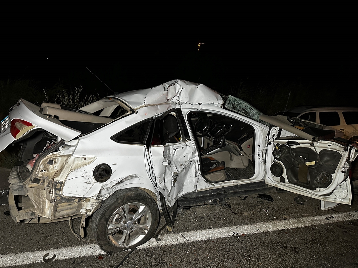 A A 20250922 39188547 39188545 U S A K T A T I R L A C A R P I S A N O T O M O B I L D E K I 1 K I S I O L D U 1 K I S I Y A R A L A N D I