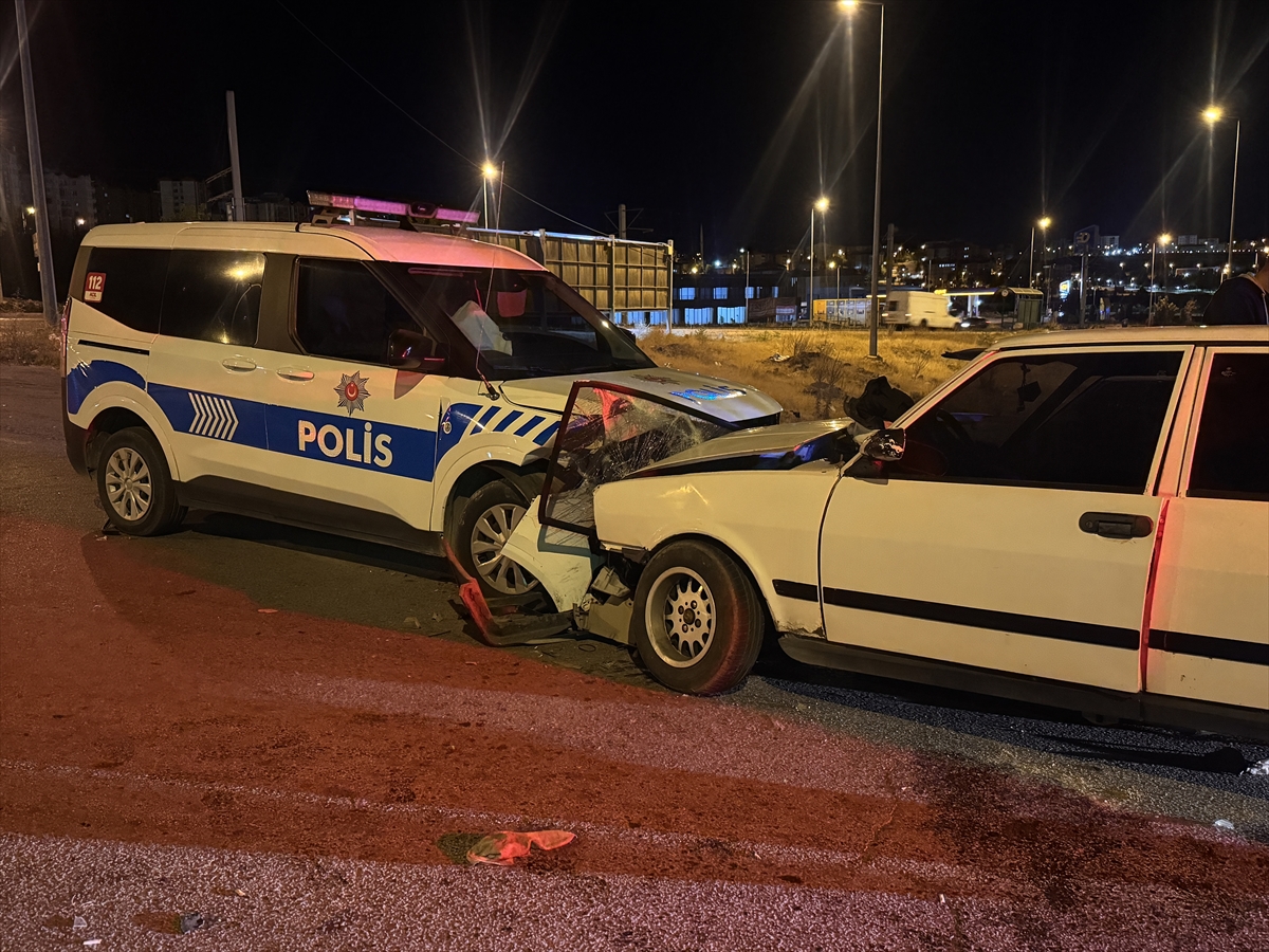 A A 20250926 39237592 39237590 P O L I S I N D U R I H T A R I N A U Y M A Y A N S U R U C U E K I P A R A C I N A C A R P T I 2 P O L I S Y A R A L A N D I