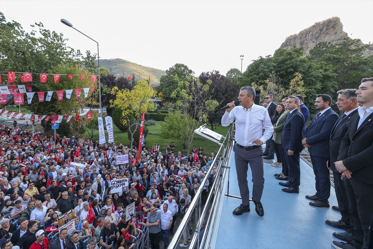 Aa 20250927 39244943 39244941 Chp Genel Baskani Ozel Partisinin Afyonkarahisardaki Mitinginde Konustu (1)