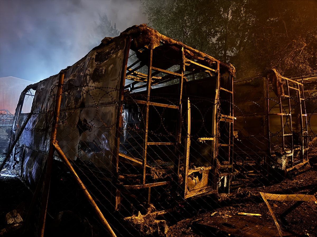 Bursakaravanyangın3