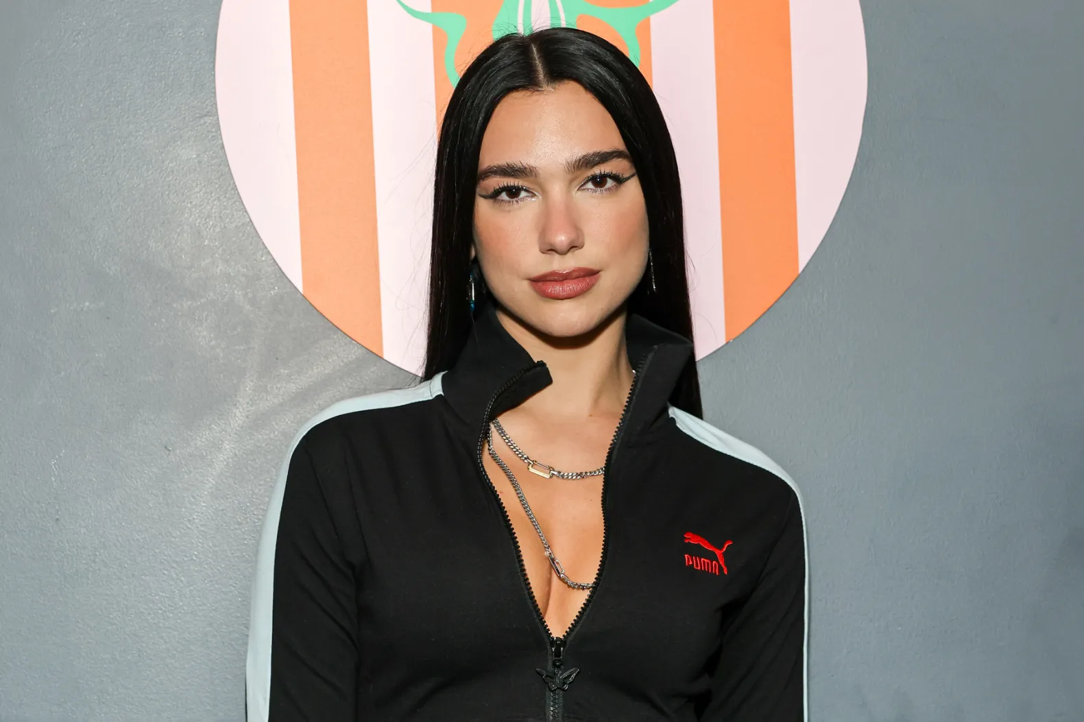 Dua Lipa-1
