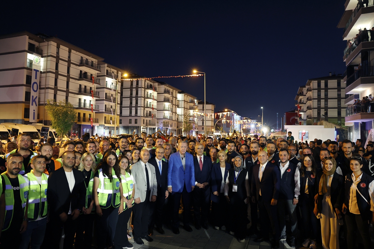 Erdoğan Depremzede Aile Ziyaret3