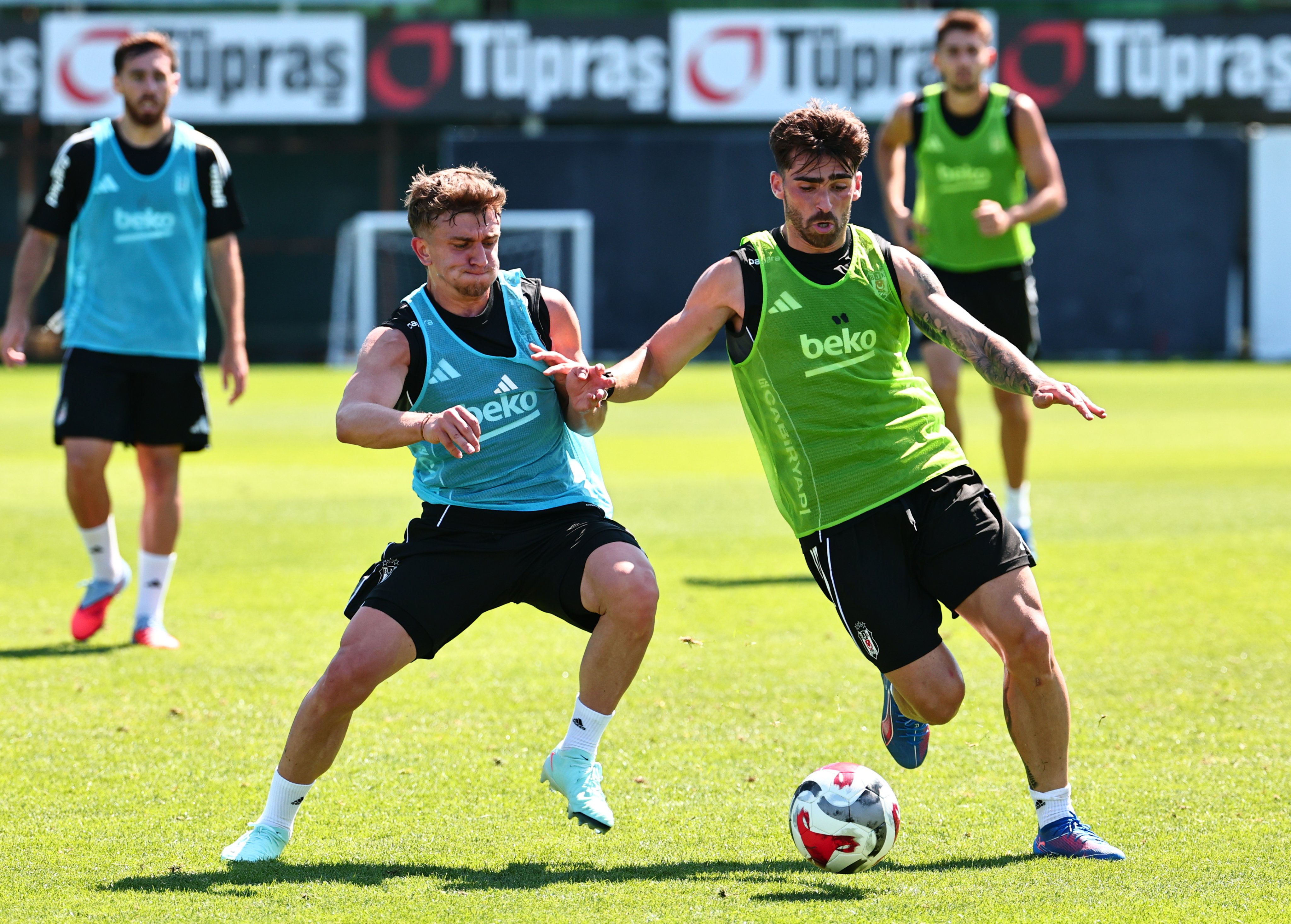 G095 W8T W E A A O R B