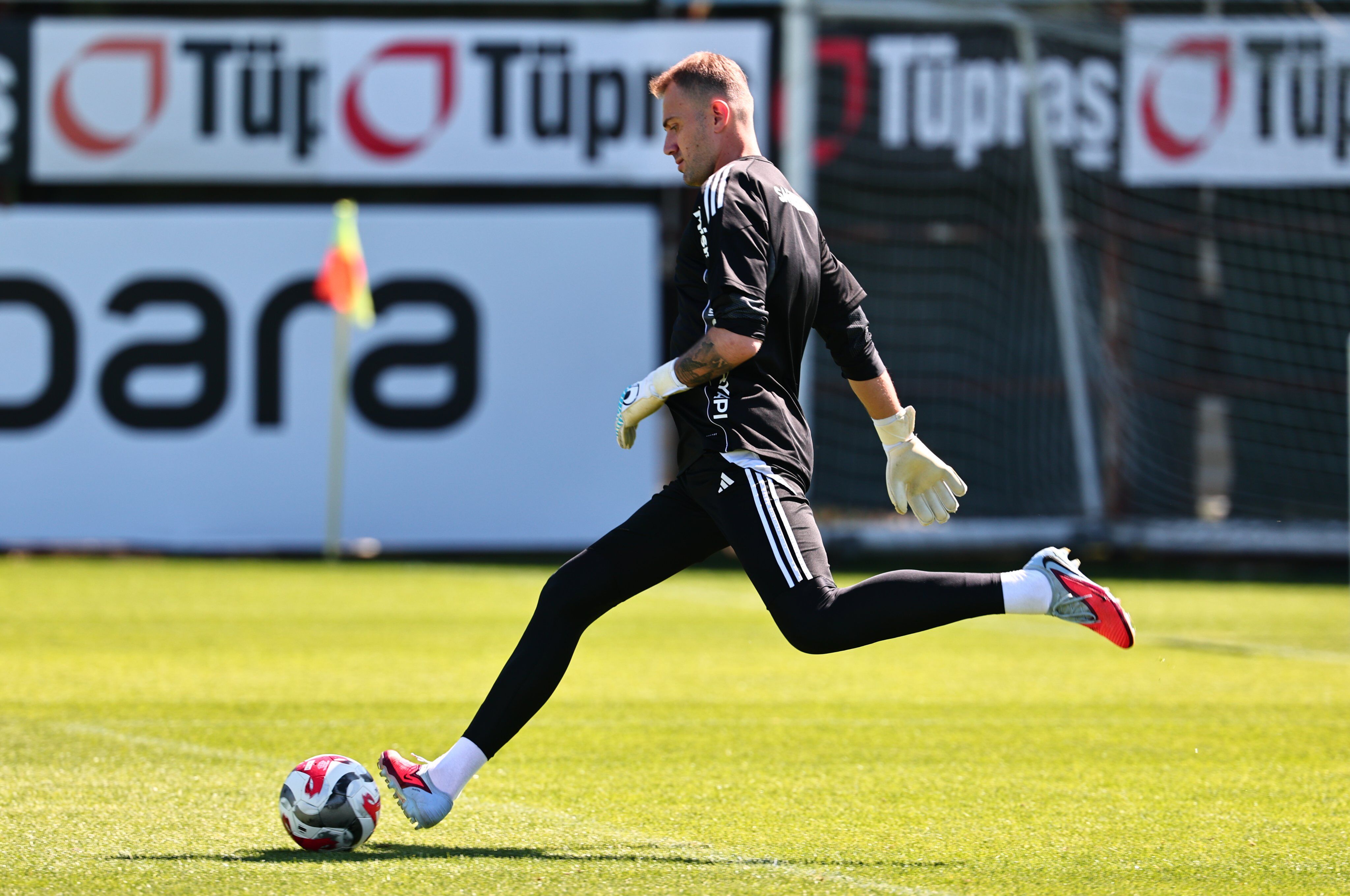 G1 Cxx Y E Wk A Aqn4 M