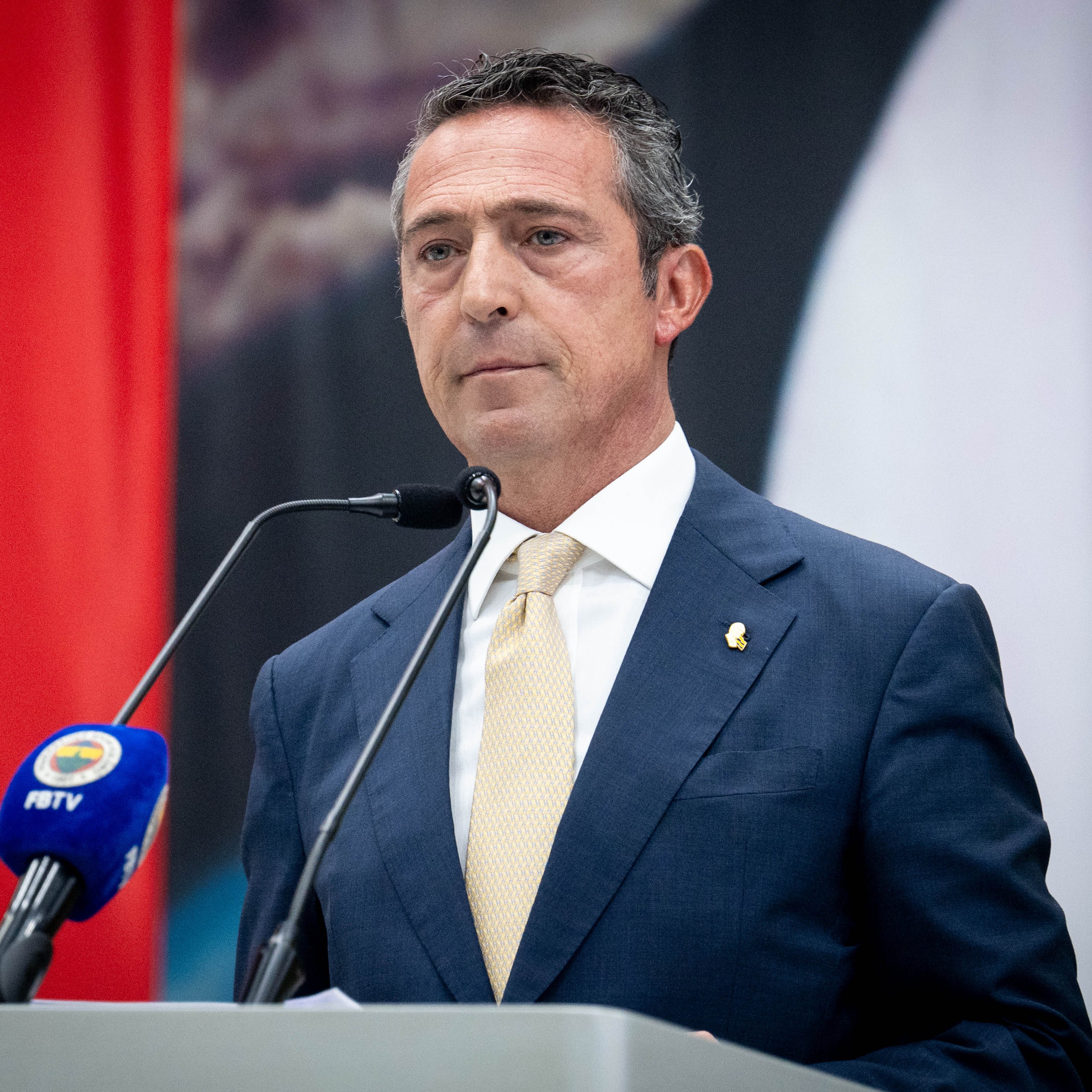 G1 T R D S5 X M A A E6Cu