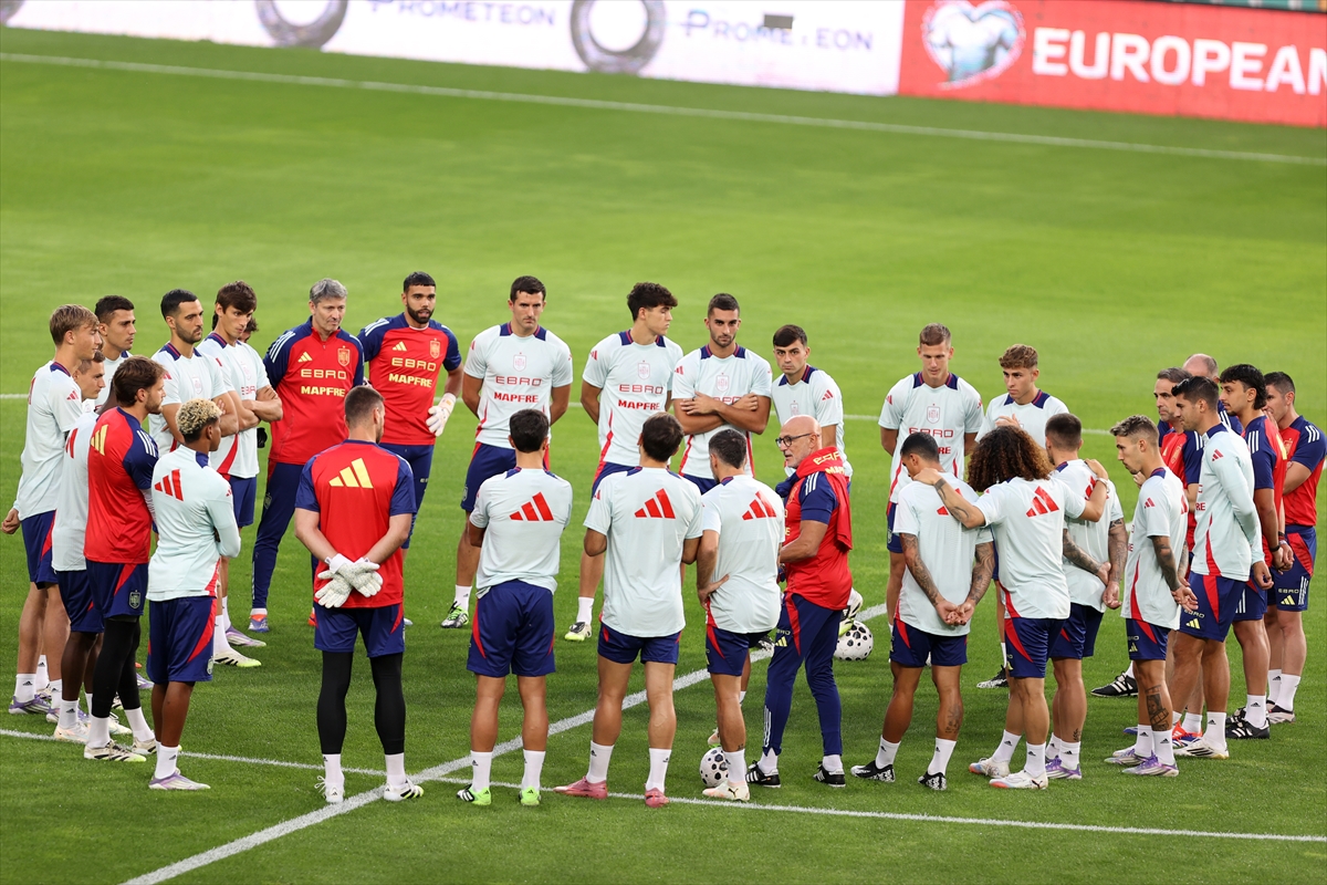 Ispanya Milli Takım A A 20250906 39039482 39039481 I S P A N Y A T U R K I Y E M A C I N I N H A Z I R L I K L A R I N I T A M A M L A D I