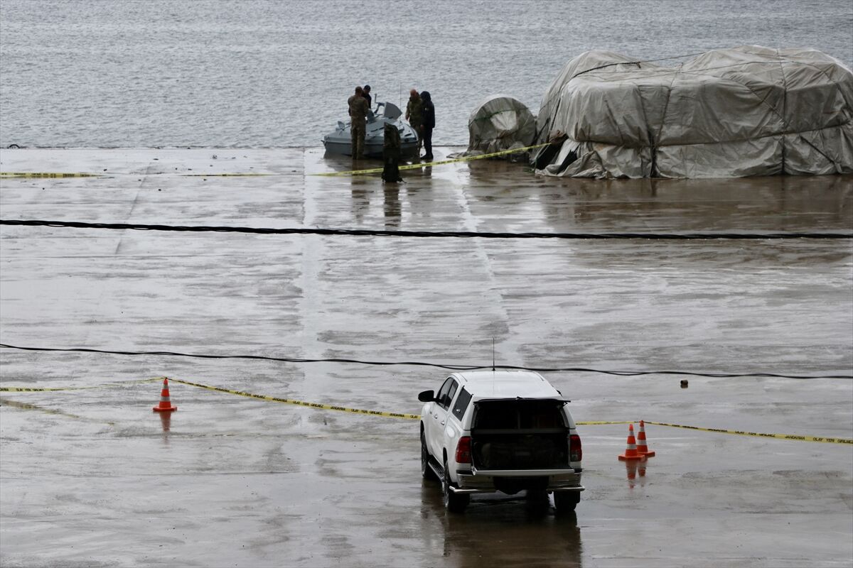 Trabzon'da Balıkçılar Tarafından Insansız Deniz Aracı Bulunduaa 20250930 39267621 39267617 Trabzonda Balikcilar Tarafindan Insansiz Deniz Araci Bulundu