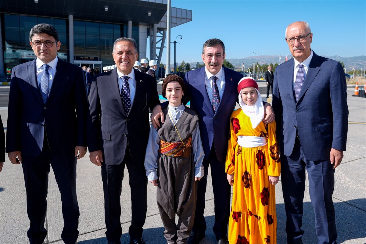 A A 20251003 39297207 39297205 C U M H U R B A S K A N I Y A R D I M C I S I Y I L M A Z B I N G O L D E