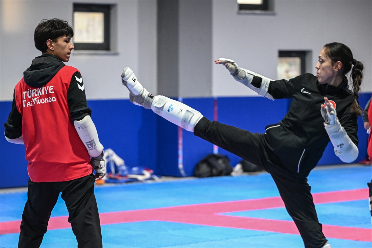 A A 20251015 39416921 39416912 T E K V A N D O D A D U N Y A S A M P I Y O N A S I I C I N G E R I S A Y I M A G E C I L D I