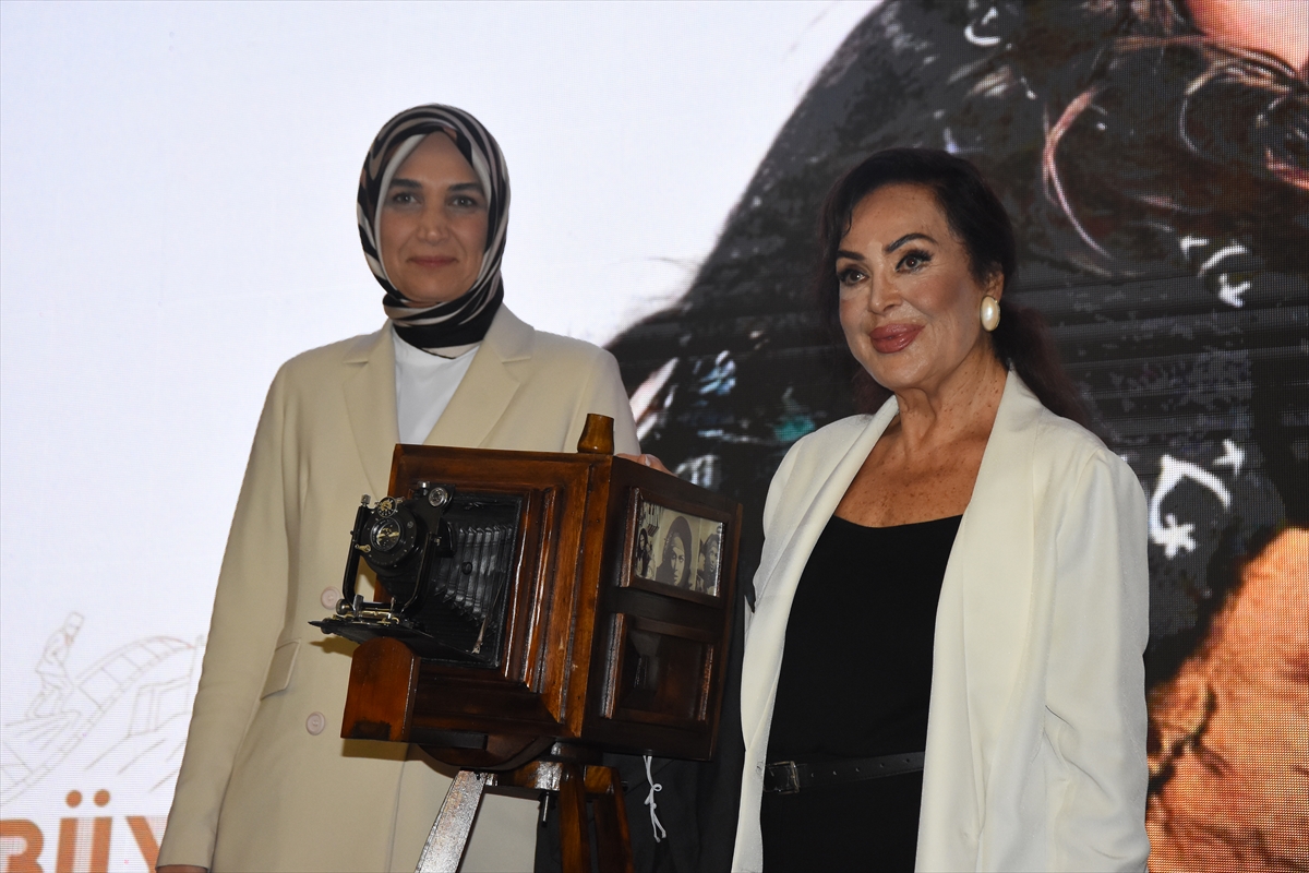 A A 20251016 39434335 39434333 B U Y U K T A A R R U Z 4 U L U S L A R A R A S I K I S A F I L M F E S T I V A L I O D U L T O R E N I Y L E S O N A E R D I