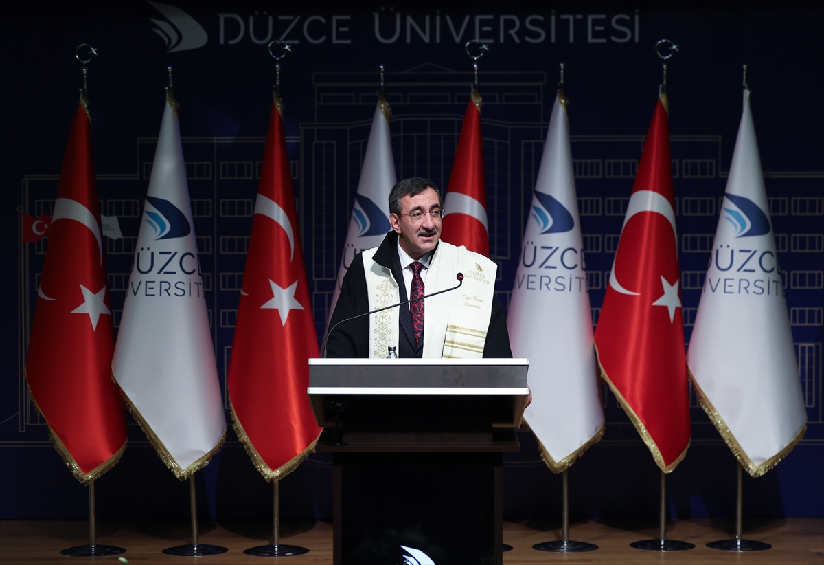 A A 20251022 39486642 39486634 C U M H U R B A S K A N I Y A R D I M C I S I Y I L M A Z A D U Z C E U N I V E R S I T E S I N D E F A H R I P R O F E S O R L U K U N V A N I V E R I L D I