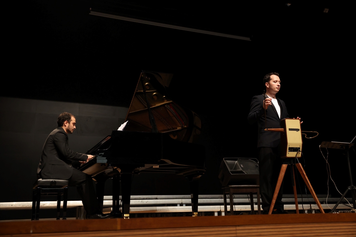 A A 20251025 39514343 39514342 R U S M U Z I S Y E N T H E R E M I N D E D E S I N I N I C A D I T E M A S S I Z M U Z I K A L E T I I L E C A N A K K A L E D E K O N S E R V E R D I