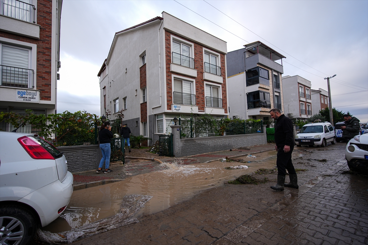 A A 20251028 39542398 39542389 I Z M I R I N B E R G A M A I L C E S I N D E S A G A N A K H A Y A T I O L U M S U Z E T K I L E D I