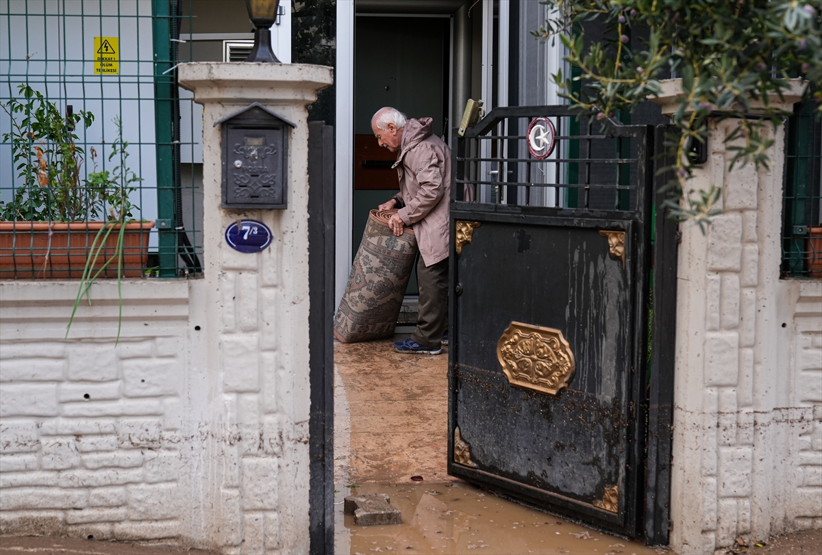 A A 20251028 39542398 39542391 I Z M I R I N B E R G A M A I L C E S I N D E S A G A N A K H A Y A T I O L U M S U Z E T K I L E D I