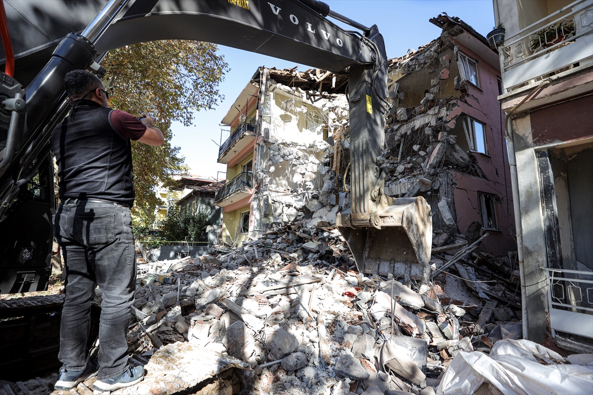 A A 20251029 39556248 39556247 S I N D I R G I D A E N K A Z K A L D I R M A V E H A S A R T E S P I T C A L I S M A L A R I S U R U Y O R