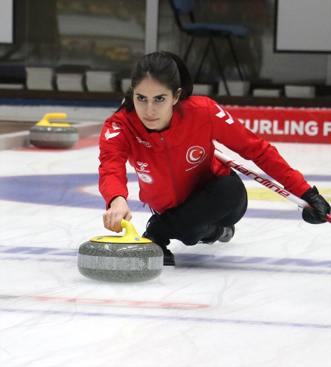 A A 20251030 39564249 39564236 C U R L I N G K A D I N M I L L I T A K I M I 2026 K I S O L I M P I Y A T L A R I Y O L U N D A