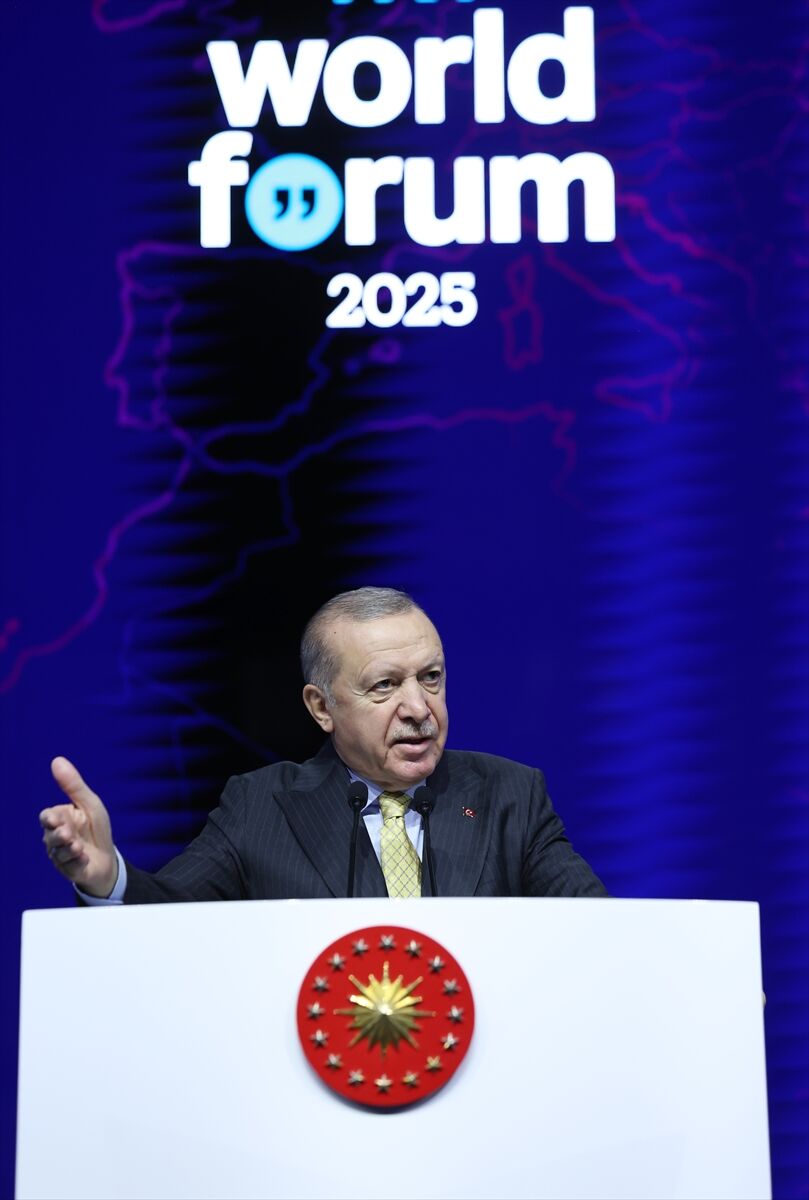 A A 20251031 39578042 39578038 C U M H U R B A S K A N I E R D O G A N T R T W O R L D F O R U M 2025 T E K O N U S T U