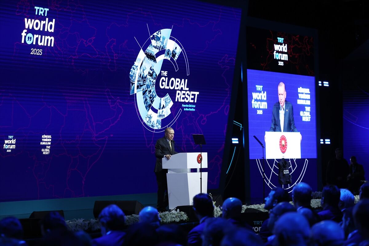 A A 20251031 39578042 39578040 C U M H U R B A S K A N I E R D O G A N T R T W O R L D F O R U M 2025 T E K O N U S T U